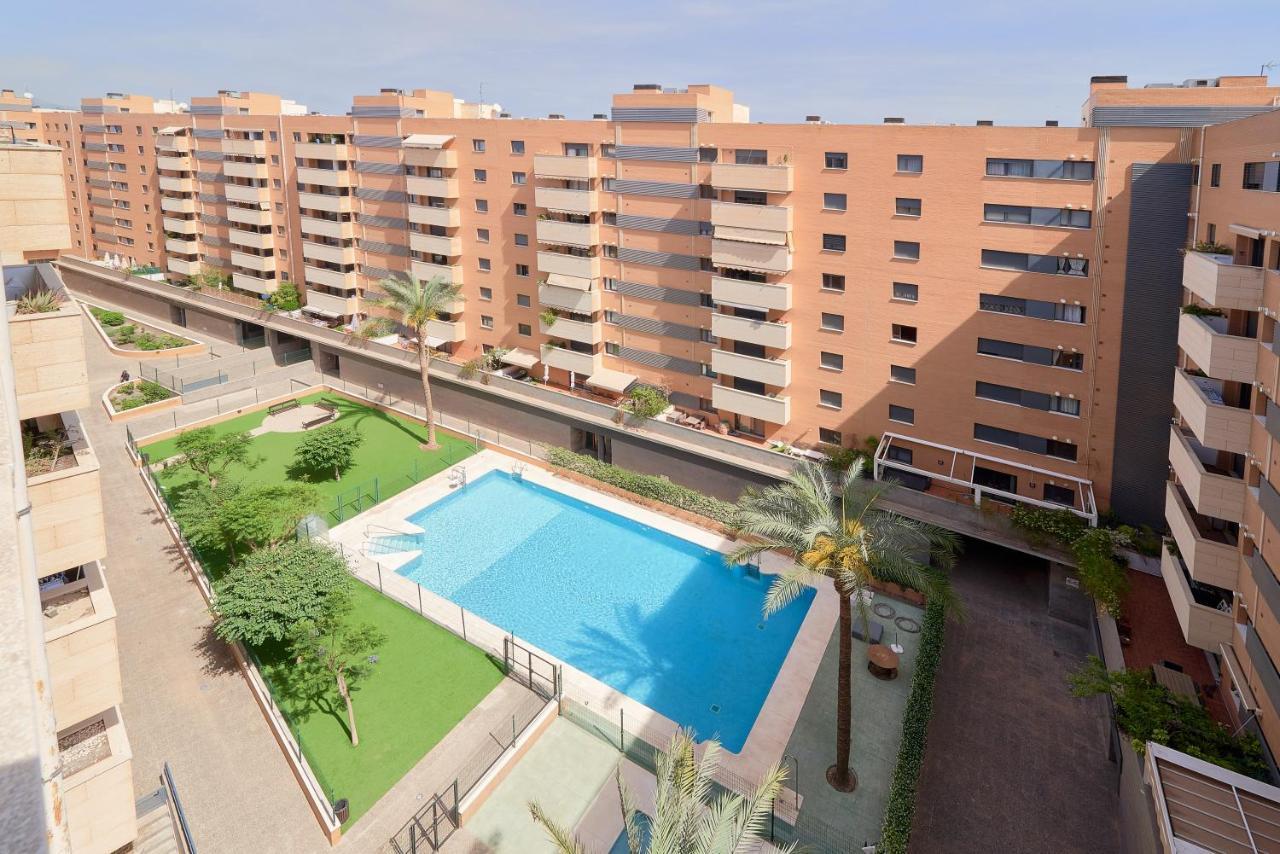 Alterhome Apartamento Con Piscina Maria Zambrano Malaga Ngoại thất bức ảnh