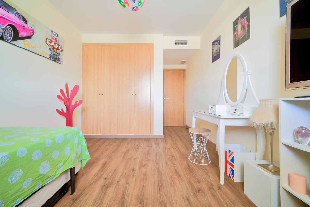 Alterhome Apartamento Con Piscina Maria Zambrano Malaga Ngoại thất bức ảnh