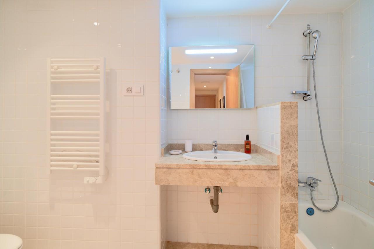 Alterhome Apartamento Con Piscina Maria Zambrano Malaga Ngoại thất bức ảnh